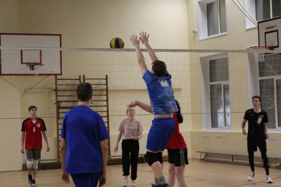 В школе №46 Обручевского района прошел Кубок старшей школы по волейболу