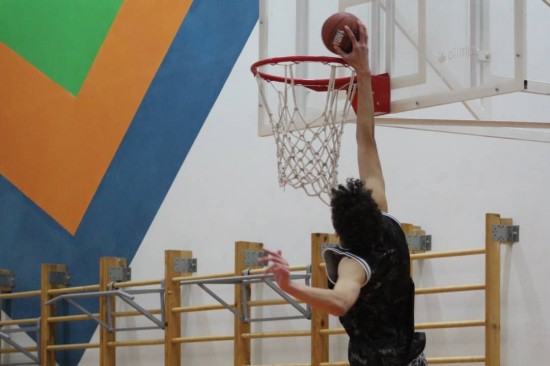 В школе №46 Обручевского района прошел турнир, приуроченный к 130-летию баскетбола