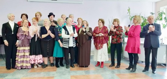 «Музыкальная шкатулка»: москвичей старшего возраста приглашают приобщиться к искусству