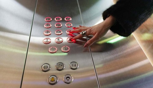 Жилой дом в Черемушках стал рекордсменом по количеству замененных лифтов