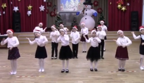 Ученики школы №113 подготовили онлайн-концерт, посвященный наступающему Новому году