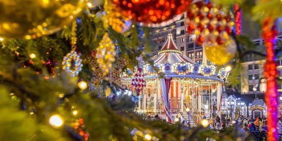 18 катков фестиваля «Путешествие в Рождество» продолжат работу в Москве