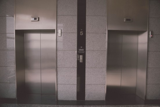 В этом году больше всего лифтов обновят в Юго-Западном округе