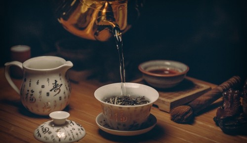 Жителей Обручевского района познакомили с искусством заваривания ароматного чая