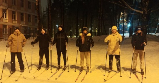 Кадеты школы №626 готовятся к первенству по спортивному туризму в лыжной дистанции