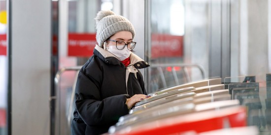 На станции МЦК «Крымская» установили дополнительный турникет для оплаты банковской картой