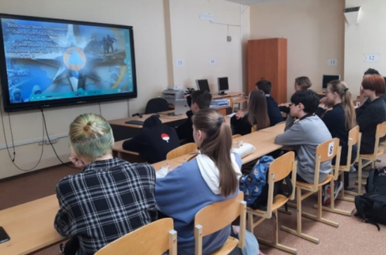 В школе им. Н. М. Карамзина провели урок, посвященный Всемирному дню гражданской обороны