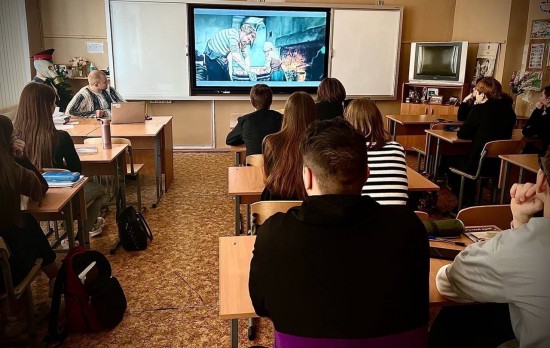 В школе №1103 в рамках проекта «Московское кино в школе» показали фильм «Алые паруса»