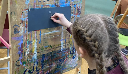 В студии Lind-Art центра «Эврика-Бутово» прошло расширенное занятие по рисованию для детей