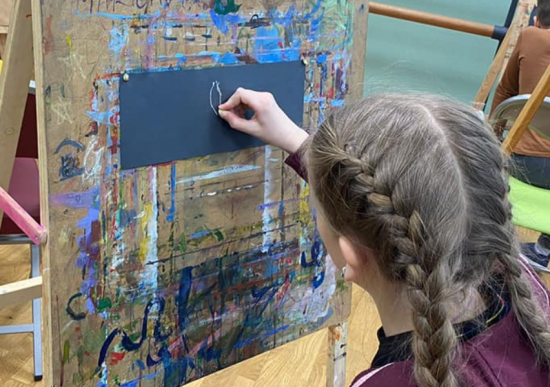 В студии Lind-Art центра «Эврика-Бутово» прошло расширенное занятие по рисованию для детей