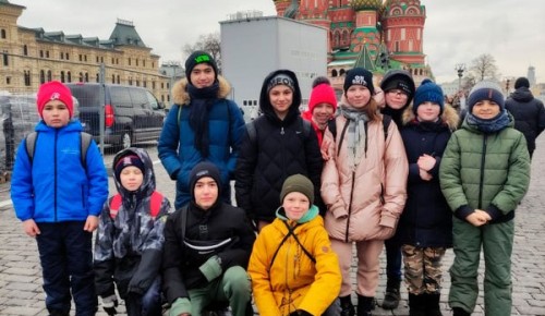 Ученики школы №538 сходили на экскурсию на Красную площадь
