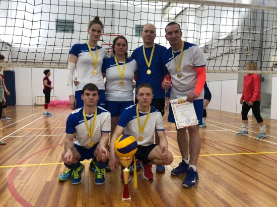 Подопечные социального дома «Обручевский» победили на межокружных соревнованиях по волейболу