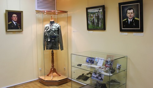 В музее Героев открылась новая выставка «Три цвета подвига»