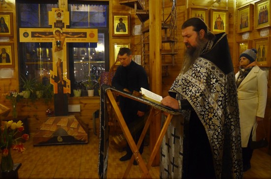 В храме Патриарха Московского в Зюзине состоялся молебен о болящих