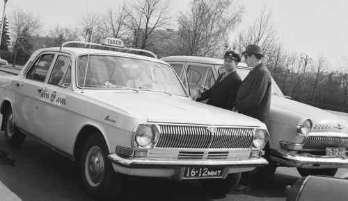 О развитии столичной службы такси в начале 1940-х годов рассказали в Главархиве