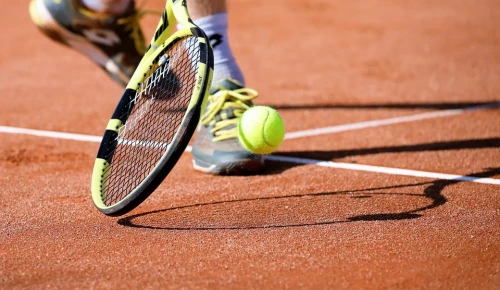 Культурный центр «Меридиан» опубликовал мастер-класс по теннису
