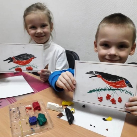 Ребят района Черемушки приглашают на занятия в кружок декора «Дарование»