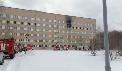 Огнеборцы ликвидировали пожар в Ясенево