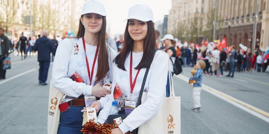 Участникам акции «Бессмертный полк» будут помогать более 5,5 тыс волонтеров