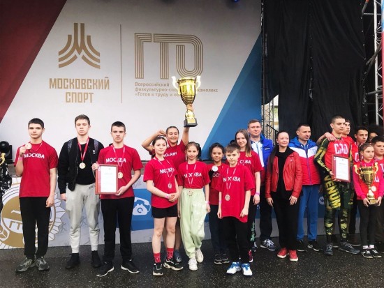 Команда Зюзина стала чемпионом Москвы по легкой атлетике