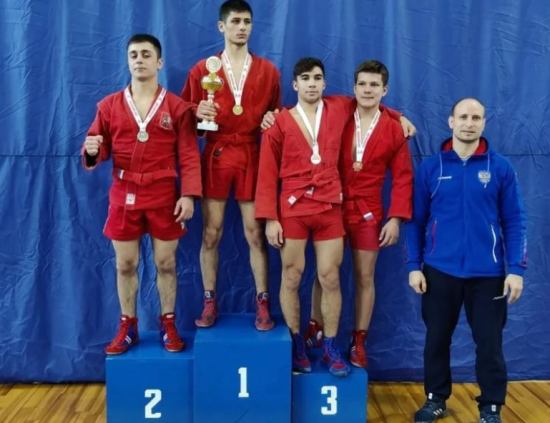 Спортсмены отделения «Самбо-70» из Ясенева стали призерами первенства Москвы по боевому самбо