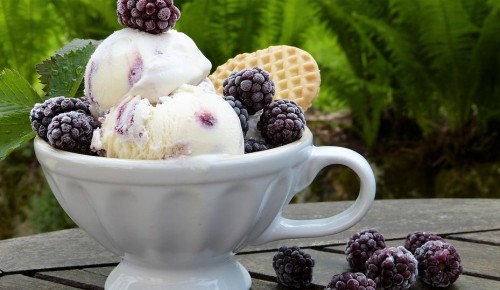 Библиотекари Котловки опубликовали мастер-класс по изготовлению английского мороженого