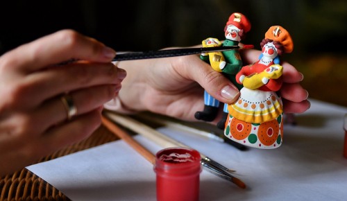 Традиционные народные игрушки создадут в библиотеке на улице Дмитрия Ульянова