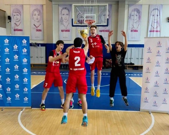 Команда школы №625 успешно выступила в городском турнире по баскетболу
