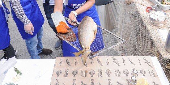 Долголеты помогут шеф-поварам на фестивале «Рыбная неделя» в ЮЗАО