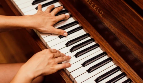 Центр «Орион» открыл набор в студию игры на фортепиано