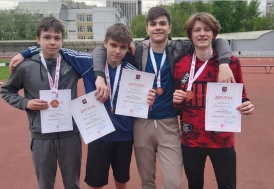 Ученик школы №1205 принял участие в первенстве Москвы по лёгкой атлетике