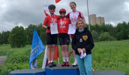 Велогонщица «Московской академии велосипедного спорта» успешно выступила на Первенстве города