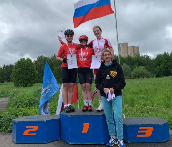 Велогонщица «Московской академии велосипедного спорта» успешно выступила на Первенстве города