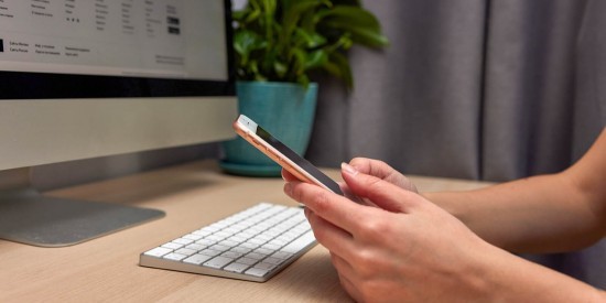 Долголеты из ЮЗАО могут изучить смартфон в клубе «Освой гаджет»