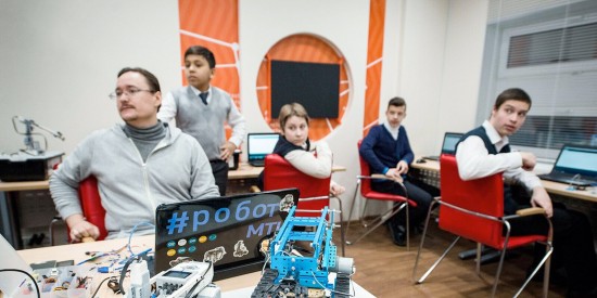 Собянин поручил расширить летние образовательные программы в детских технопарках