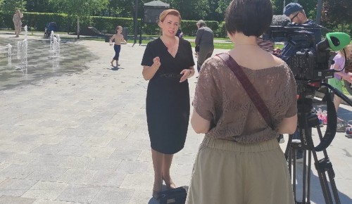 Глава управы Зюзина поучаствовала в видеосъемке о благоустройстве Черноморского бульвара