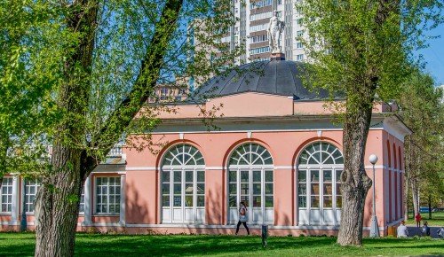 Воронцовский парк организует экскурсию с историком