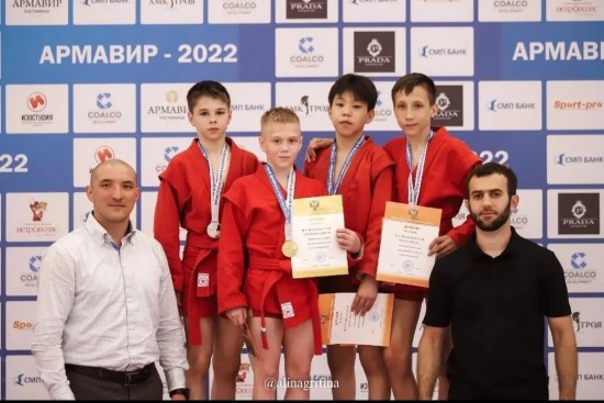 Четыре награды завоевали воспитанники «Самбо-70» на первенстве России по самбо