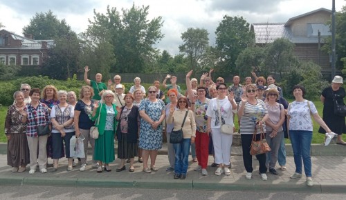 Долголеты из Обручевского района побывали на экскурсии в Коломне