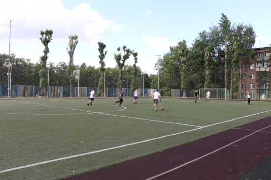 Ребята Котловки могут воспользоваться футбольными полями школы №626