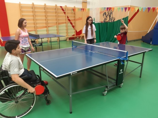 В центре реабилитации инвалидов «Бутово» прошел мастер-класс по настольному теннису