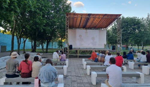 Бесплатные показы кино пройдут сразу в нескольких районах ЮЗАО