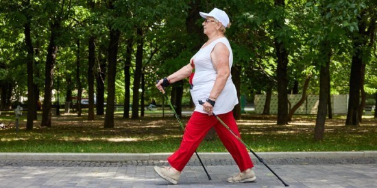 В Воронцовском парке проходят бесплатные тренировки для долголетов