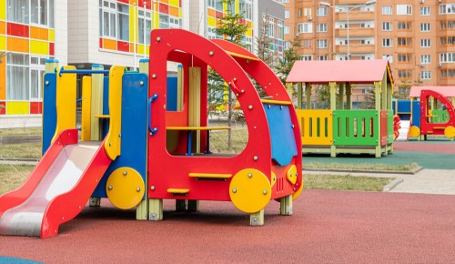 Собянин: За 10 лет в Москве введено в эксплуатацию 346 детсадов и 142 школы