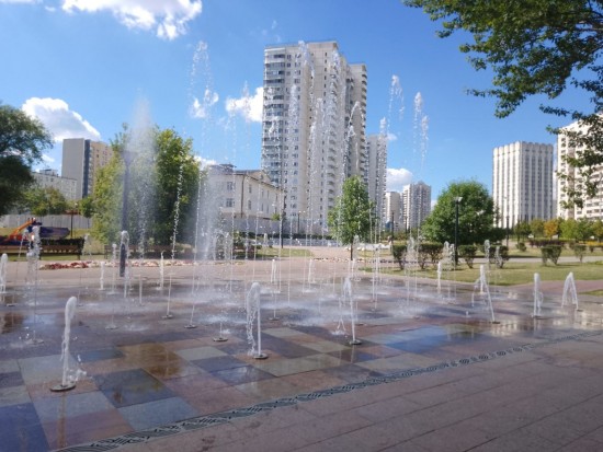 В парке 70-летия Победы привели в порядок фонтан