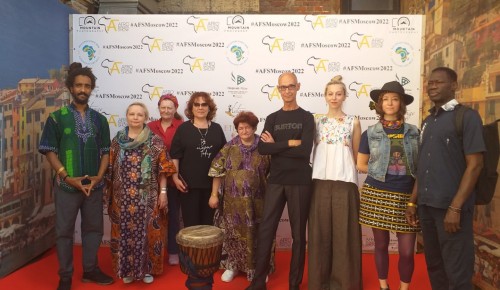Подопечные отделения «Ясенево» поучаствовали в Afro fashion show
