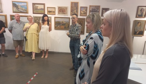 В галерее «Нагорная» можно увидеть выставку «Династия, грани традиций» до 18 сентября