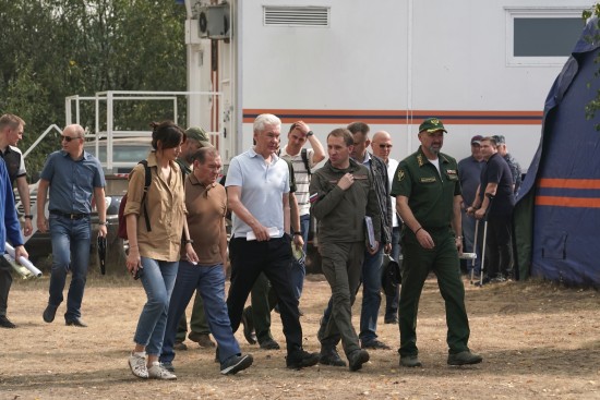 На линии огня. Специалисты из ЮЗАО участвуют в тушении пожаров в Рязанской области