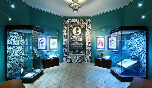 В Дарвиновском музее открыли выставку-детектив «Музейные раритеты господина Х»