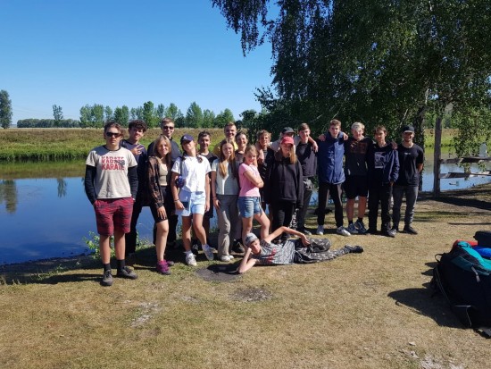 Ученики школы №626 совершили поход по реке Ай